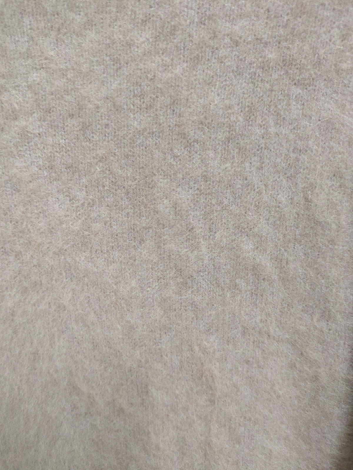 ラクーンパフスリーブニット