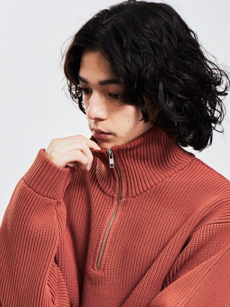 【定番素材新型】畦編み ハーフジップ ニット