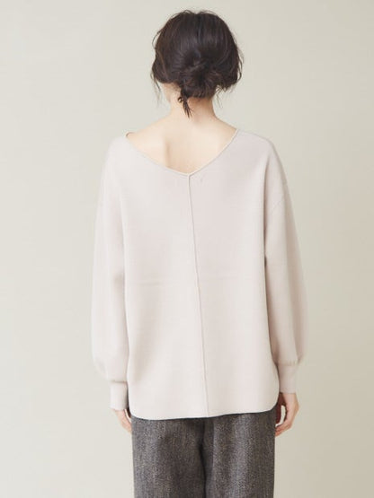 スウェットライクボートネックニット