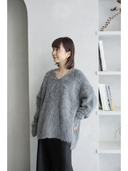 シャギーフォルムVネックニット