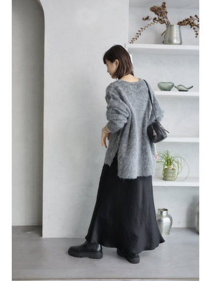 シャギーフォルムVネックニット