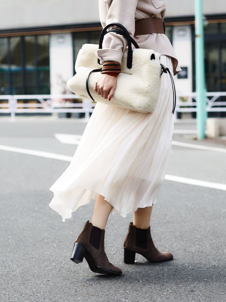 サテンギャザーイレギュラーヘムスカート1