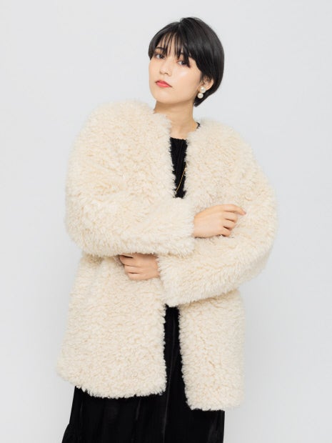 フェイクファーコート