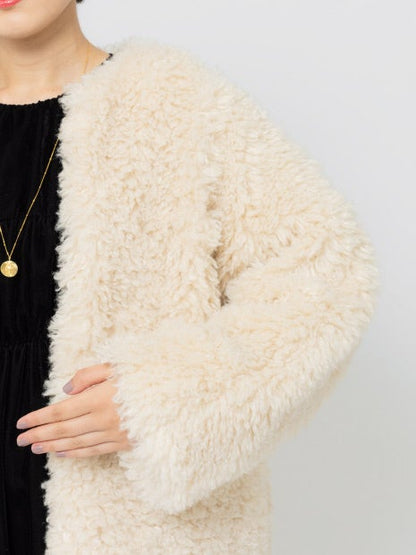 フェイクファーコート