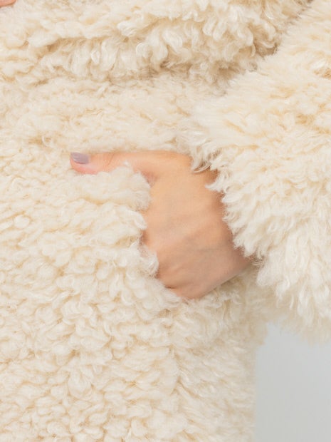 フェイクファーコート