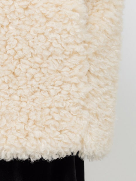 フェイクファーコート