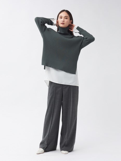 サイドボタンTブラウス