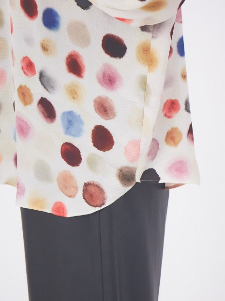 ウォータードットブラウス