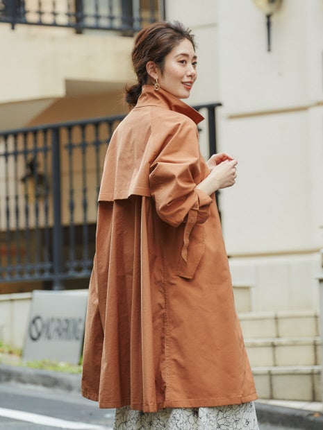 バックギャザーミドルコート