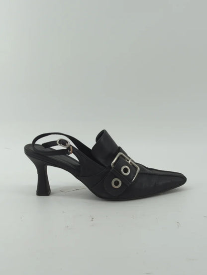 BELTED MULE