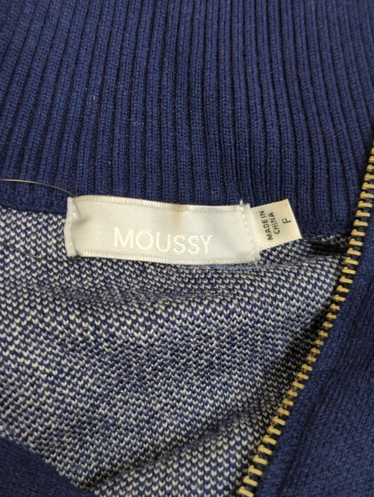 LETTERED HALF ZIP SWEATER