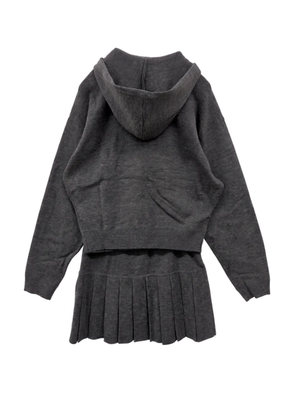 ZIP UP PARKA & PLEATED MINI SK