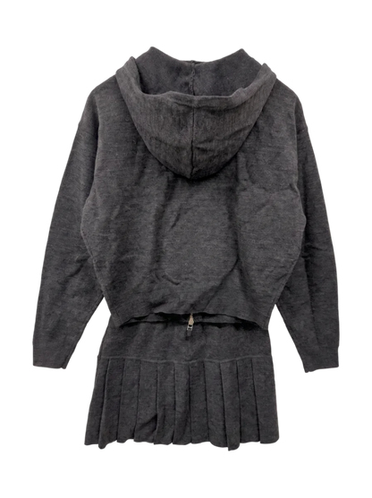 ZIP UP PARKA & PLEATED MINI SK
