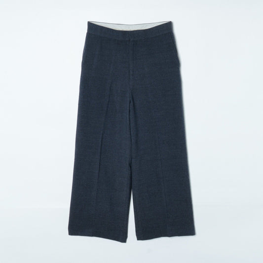 ウールストレッチカルゼ フレアクロップトパンツ