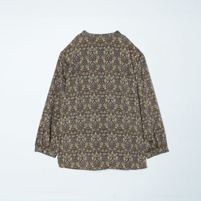 リバティ ヴァイン・シーフ スタンドカラー7分袖ブラウス