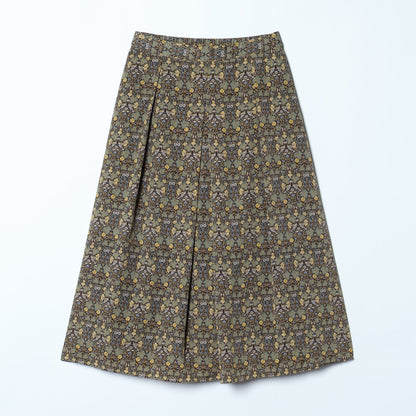 リバティ ヴァイン・シーフ タックフレアスカート