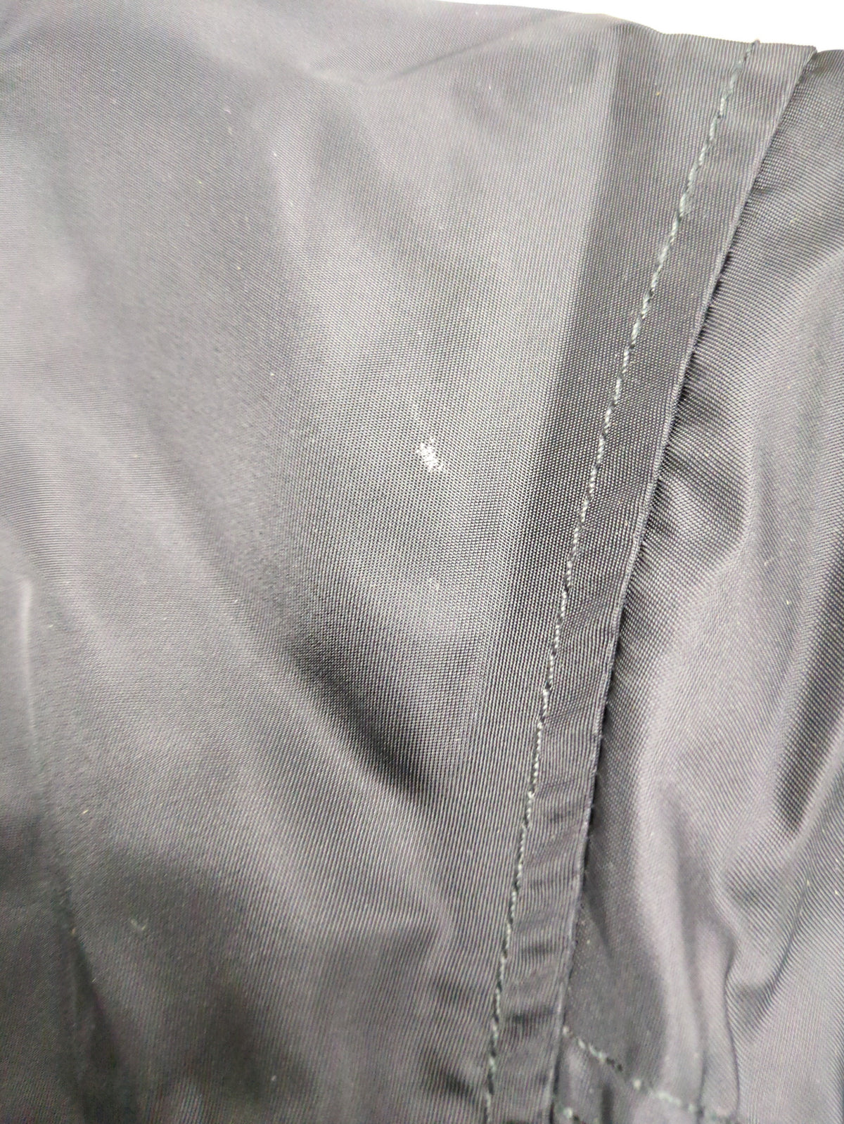 Macro balloon bomber wmn