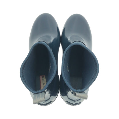 レディース リファインド グロス ミッド ヒール ブーツ