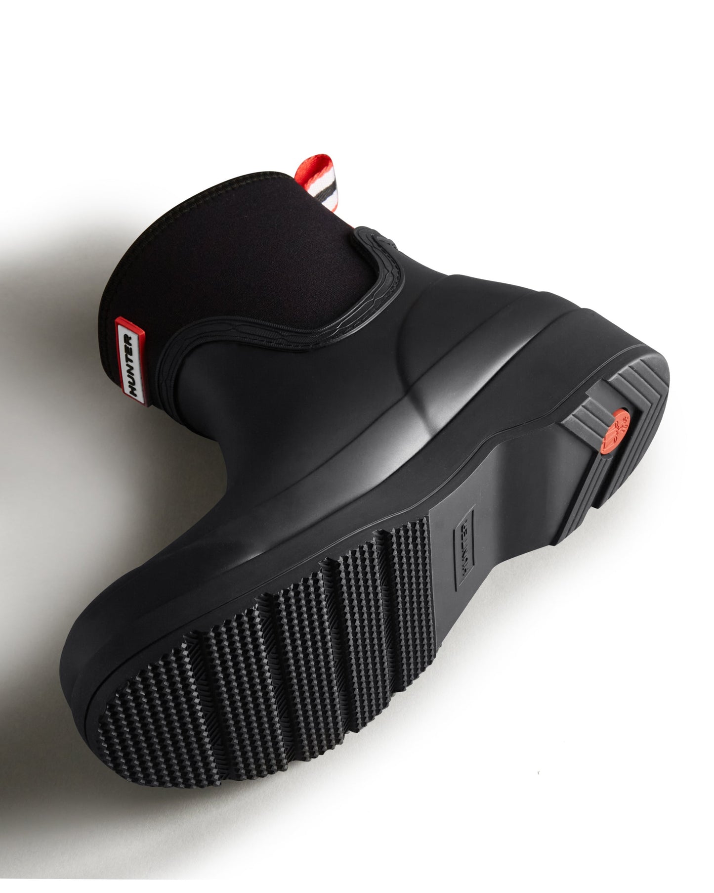 PLAY ESSENTIAL NEOPRENE SHORT BOOT