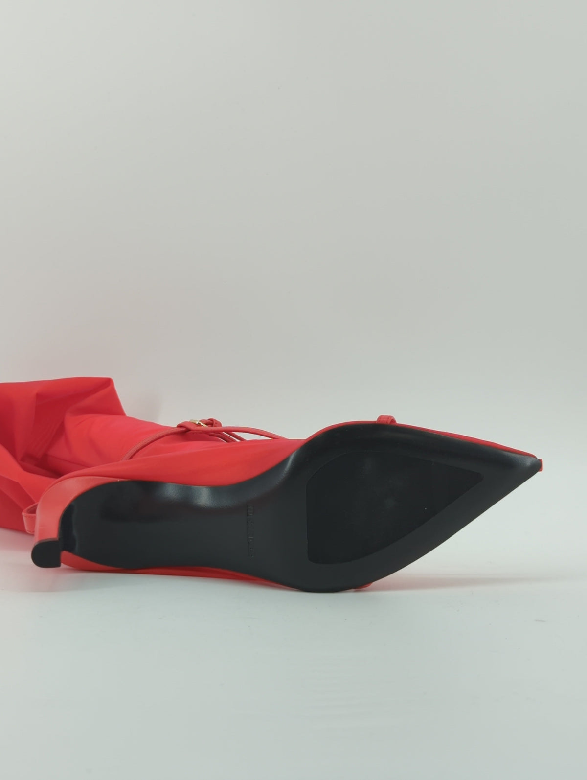 SANDAL