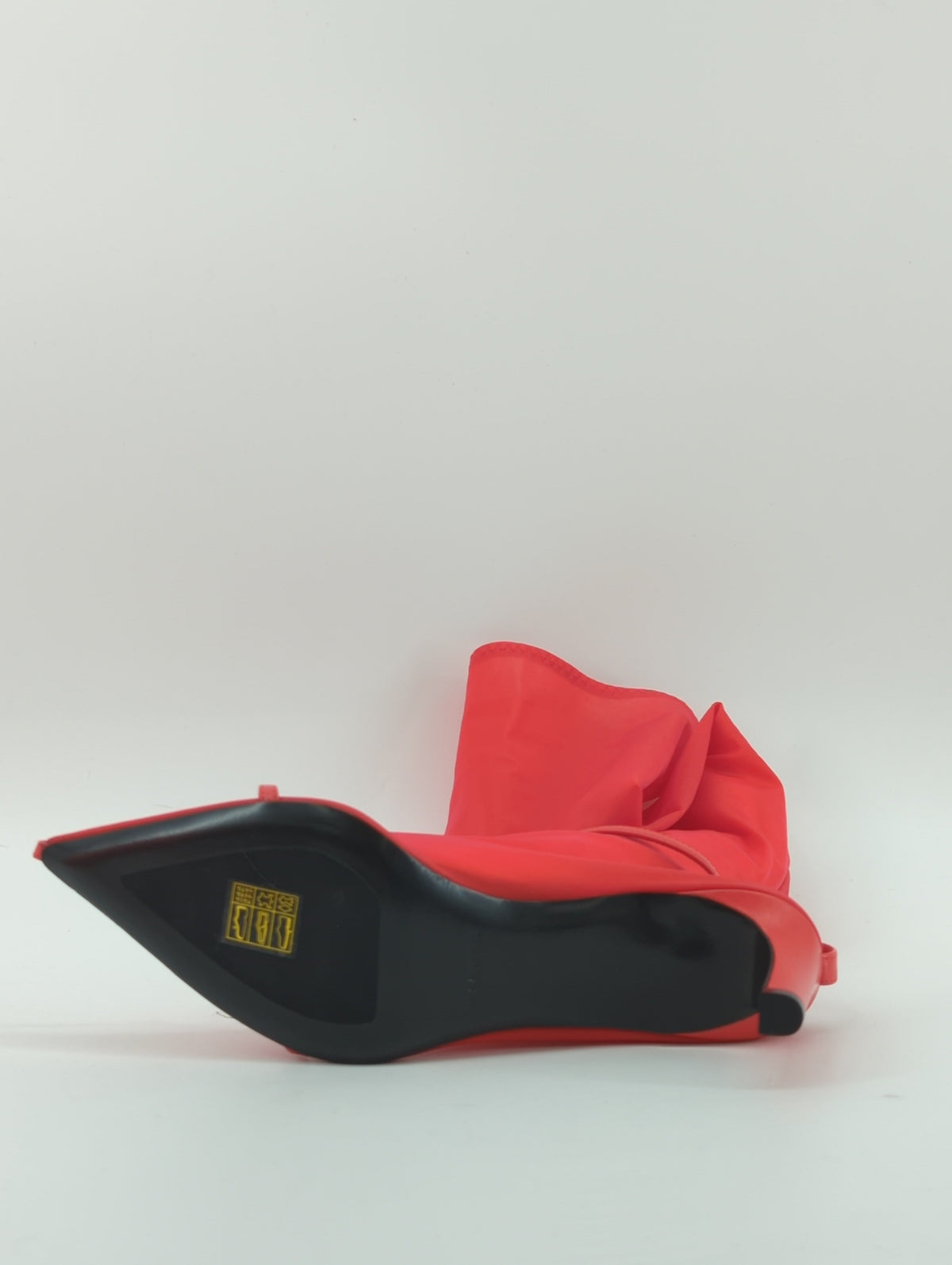 SANDAL
