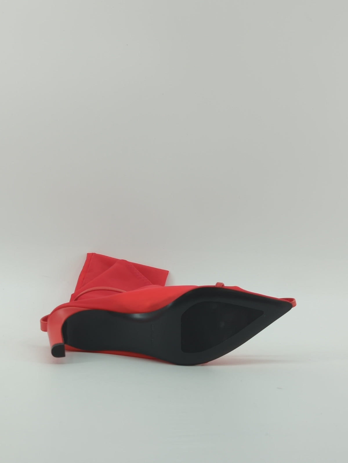 SANDAL