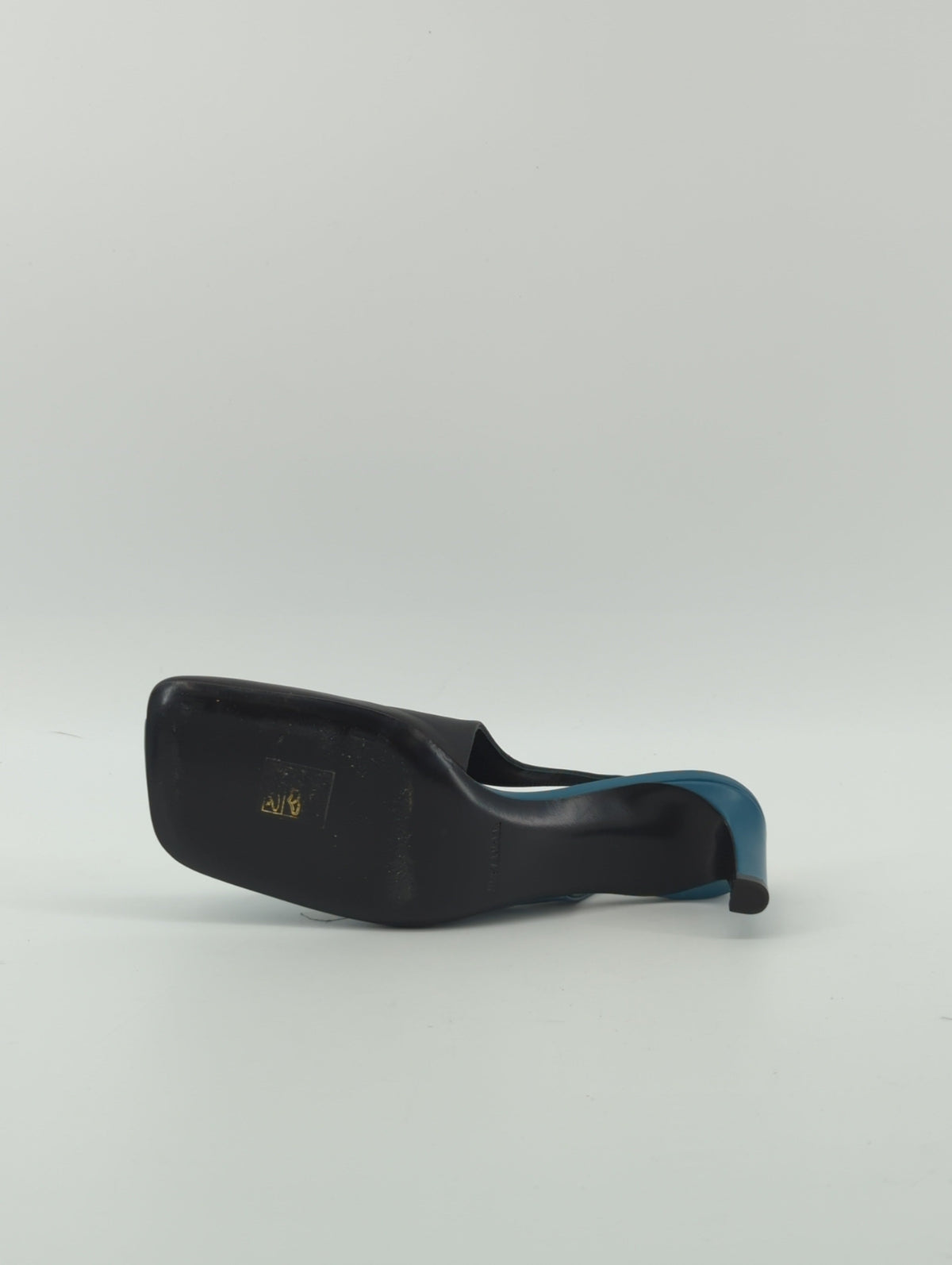 SLING BACK