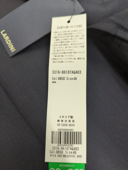スーツ