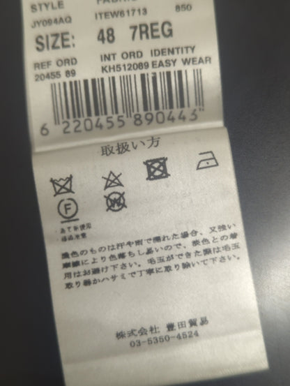 撥水パッカブルヘリンボーンスーツ