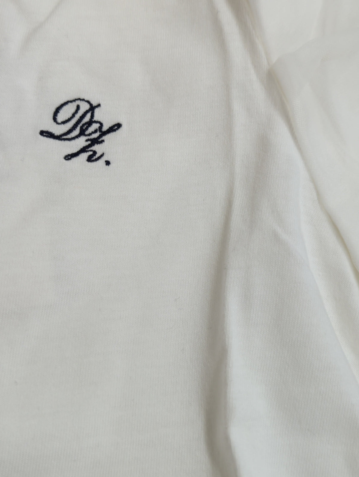 エンブロイダリーワンポイントTシャツ
