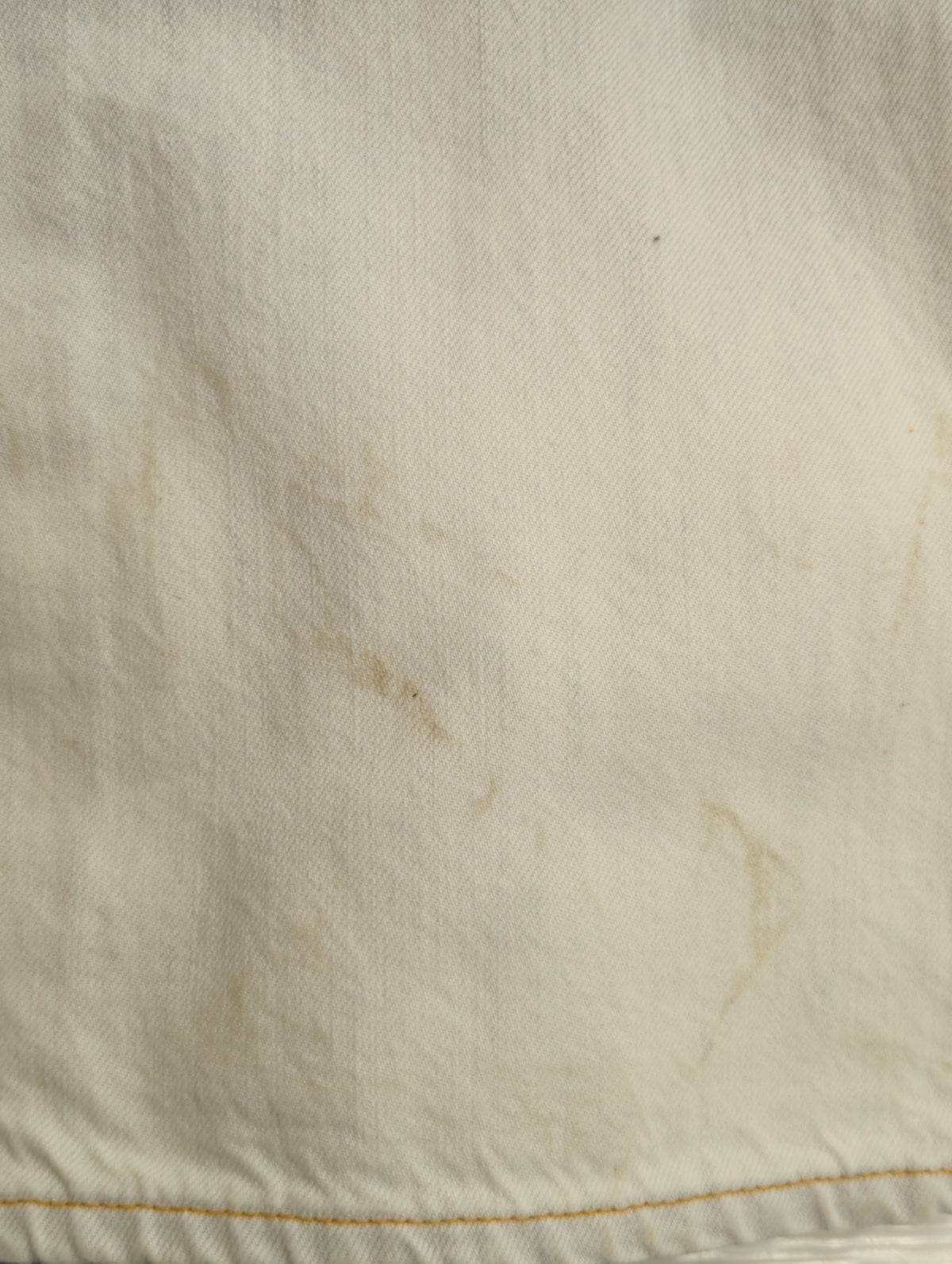 ブリーチデザインデニム