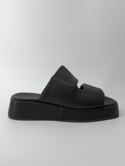 【quartierglam】PLATFORM PUFFY SLIDE SANDAL