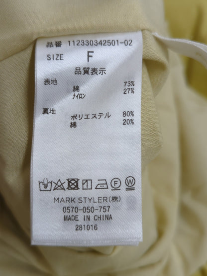 バックデザインバルーンワンピース