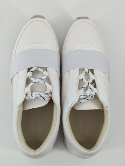LACE UP PLATFORM SOLE SNEAKERS