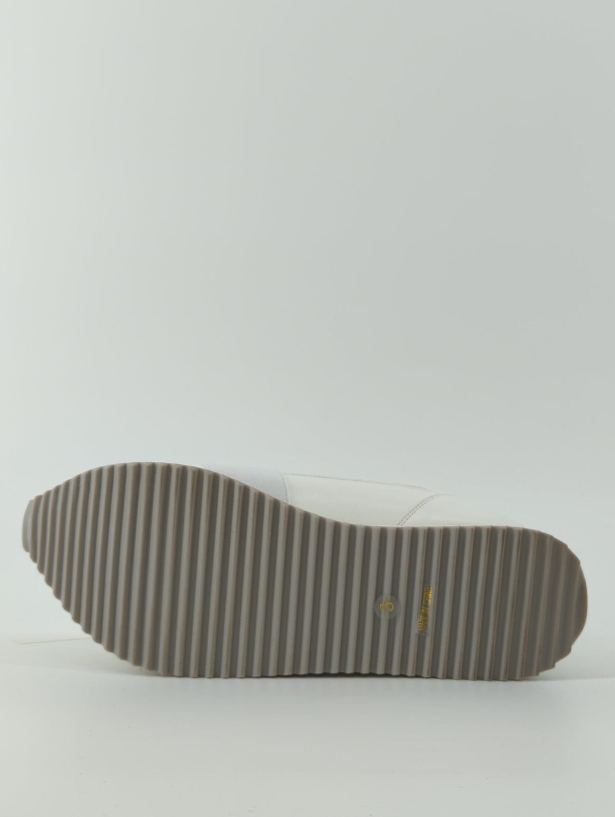LACE UP PLATFORM SOLE SNEAKERS
