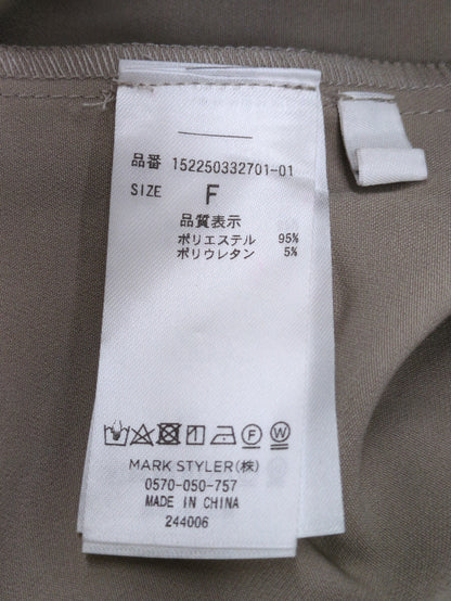 デコルテデザインシャツワンピース