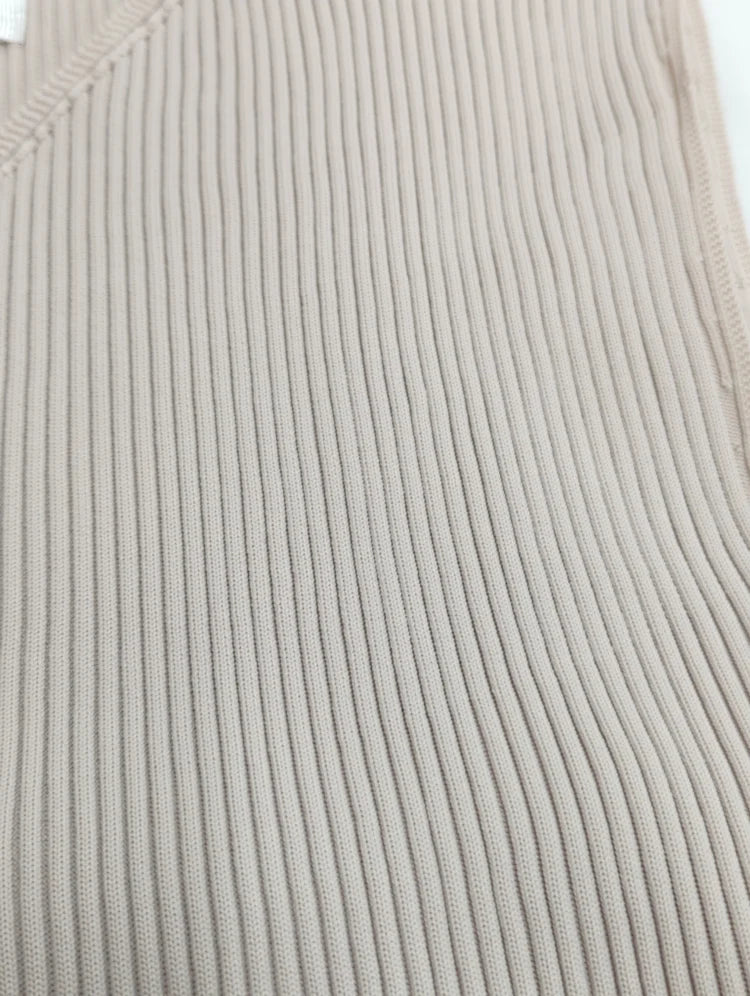 ウエストデザインフォルムニットワンピース