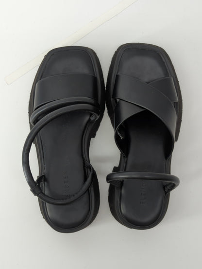 ASYMMETRY SANDAL