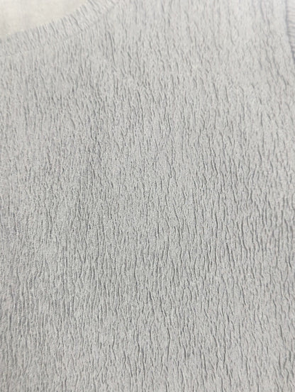 バックタイスカーフTシャツ