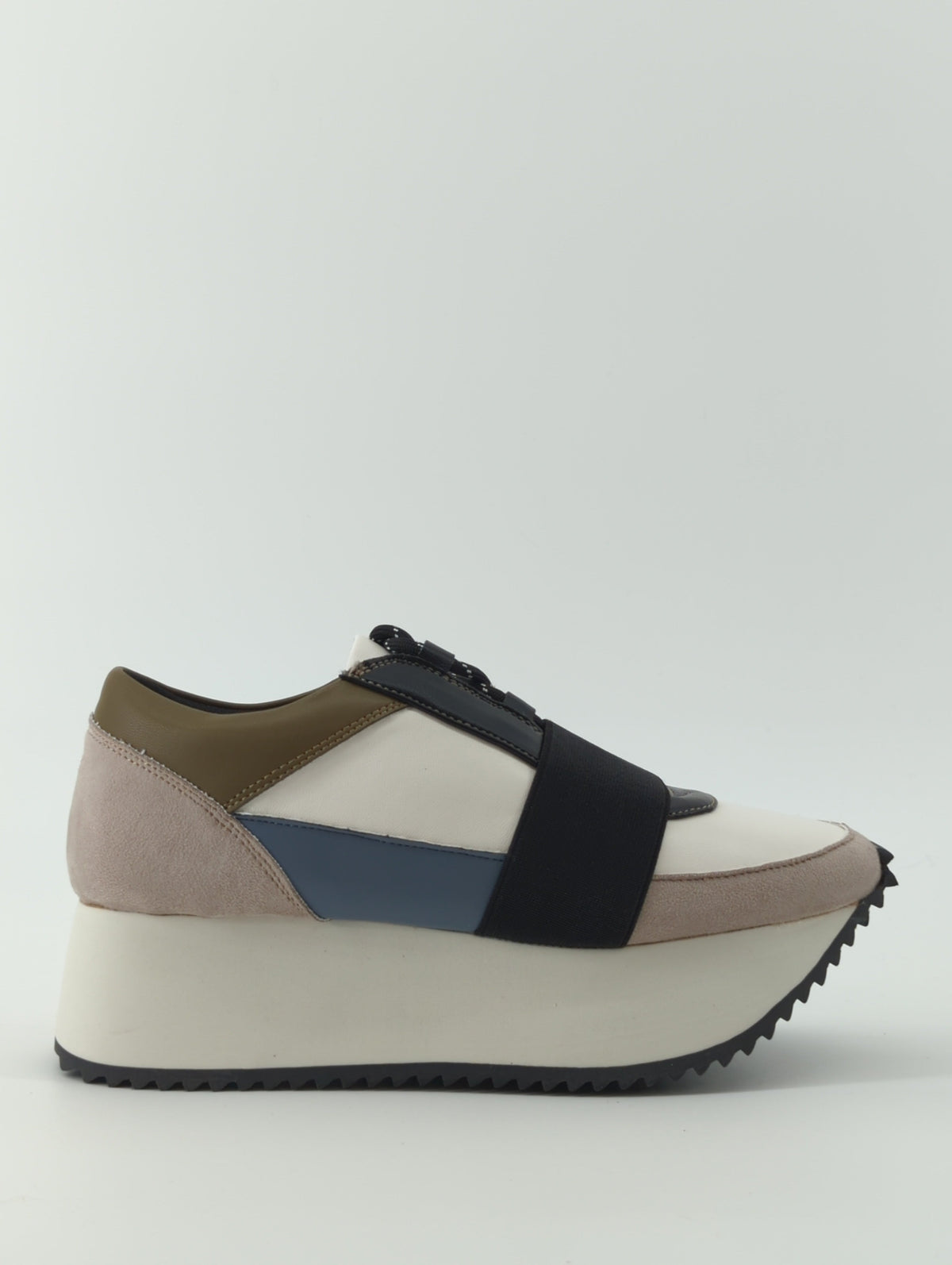 LACE UP PLATFORM SOLE SNEAKERS