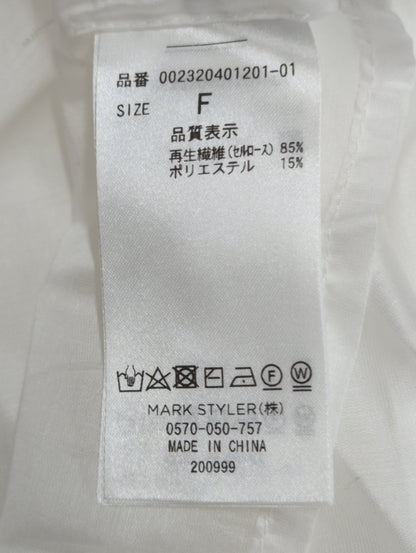 クロップドシアーシャツ