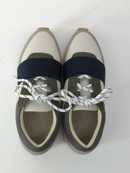 PLATFORM SNEAKERS