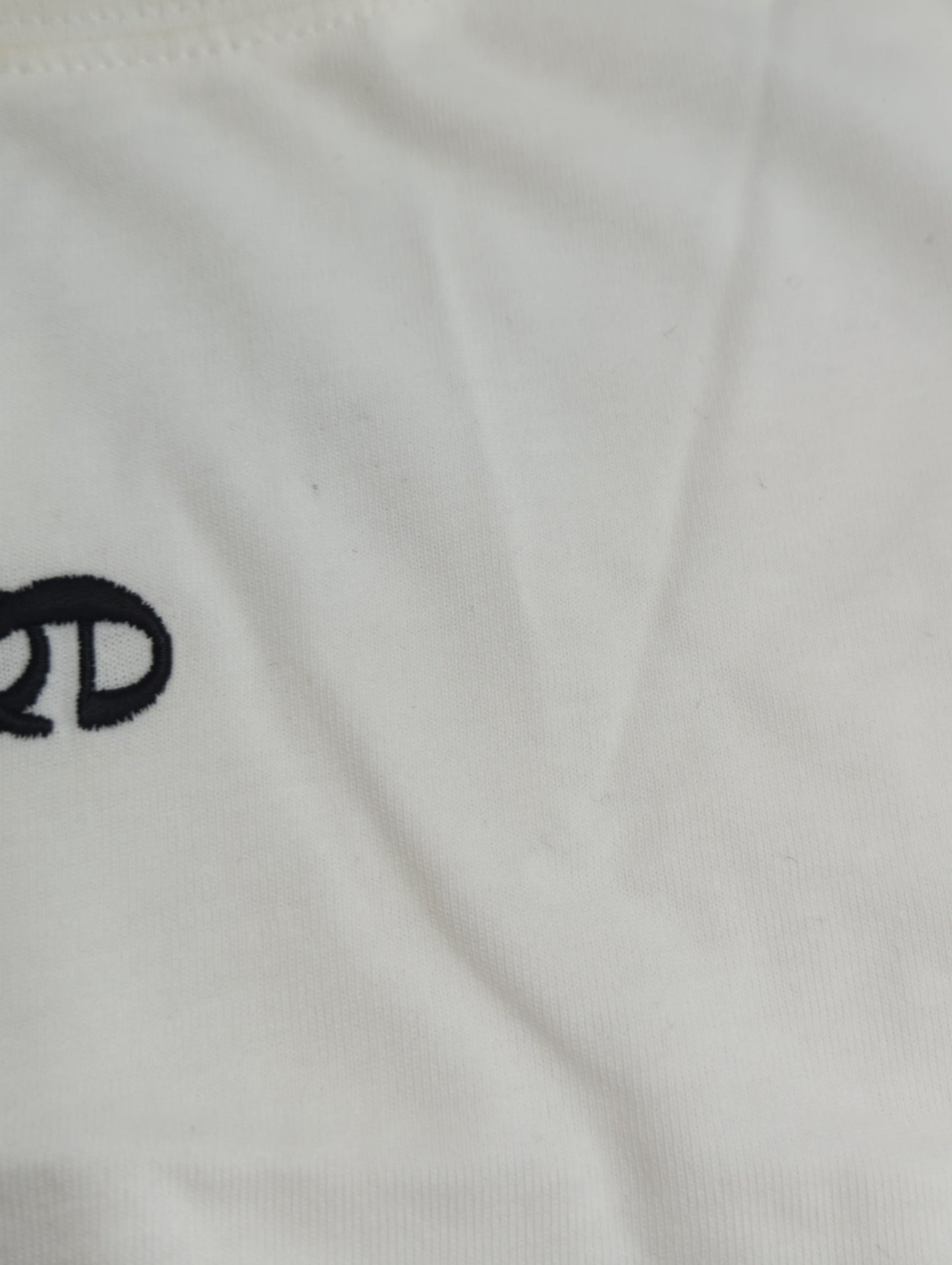 ロゴミニマルTシャツ