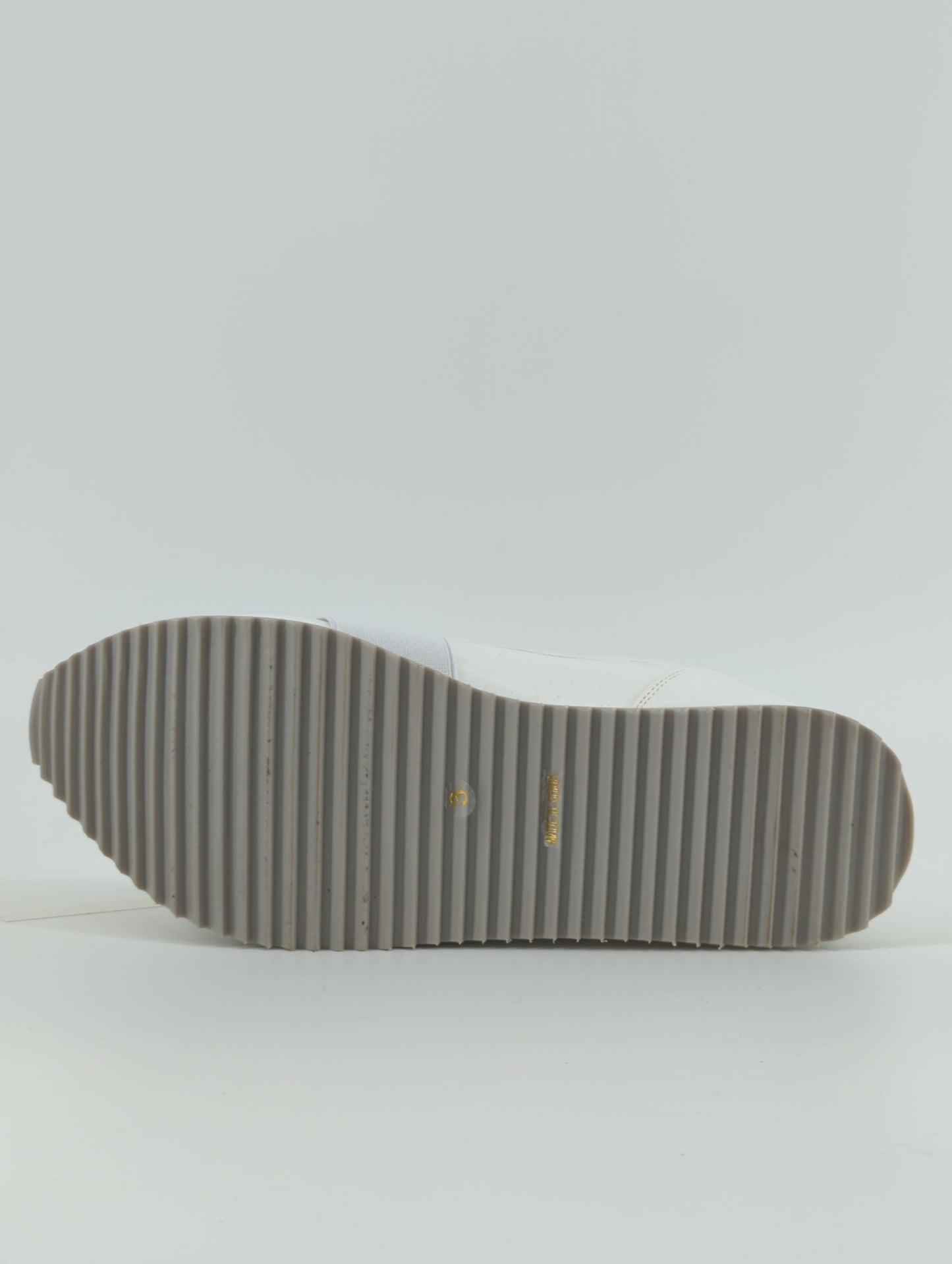 LACE UP PLATFORM SOLE SNEAKERS
