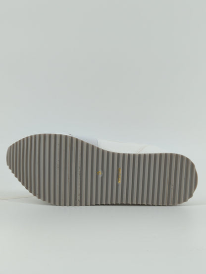 LACE UP PLATFORM SOLE SNEAKERS