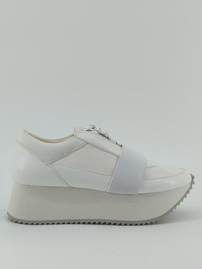 LACE UP PLATFORM SOLE SNEAKERS