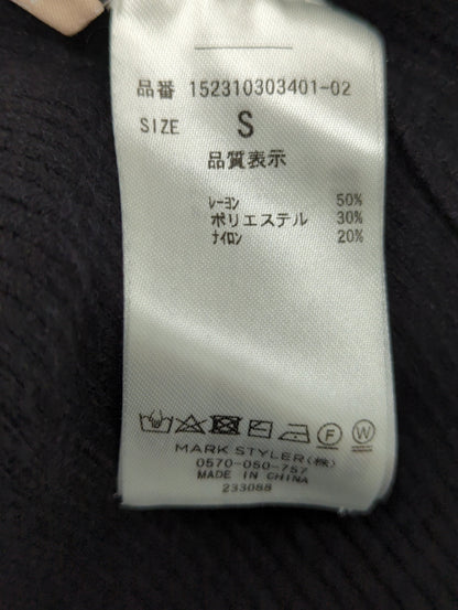 リブニットハイネックワンピース