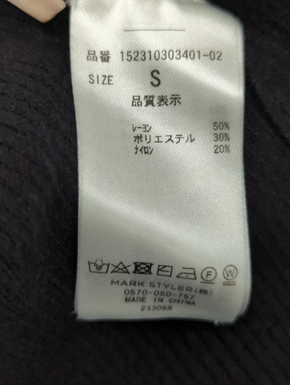 リブニットハイネックワンピース