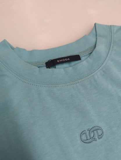 ロゴミニマルTシャツ