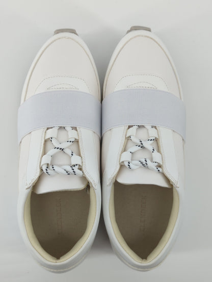 LACE UP PLATFORM SOLE SNEAKERS